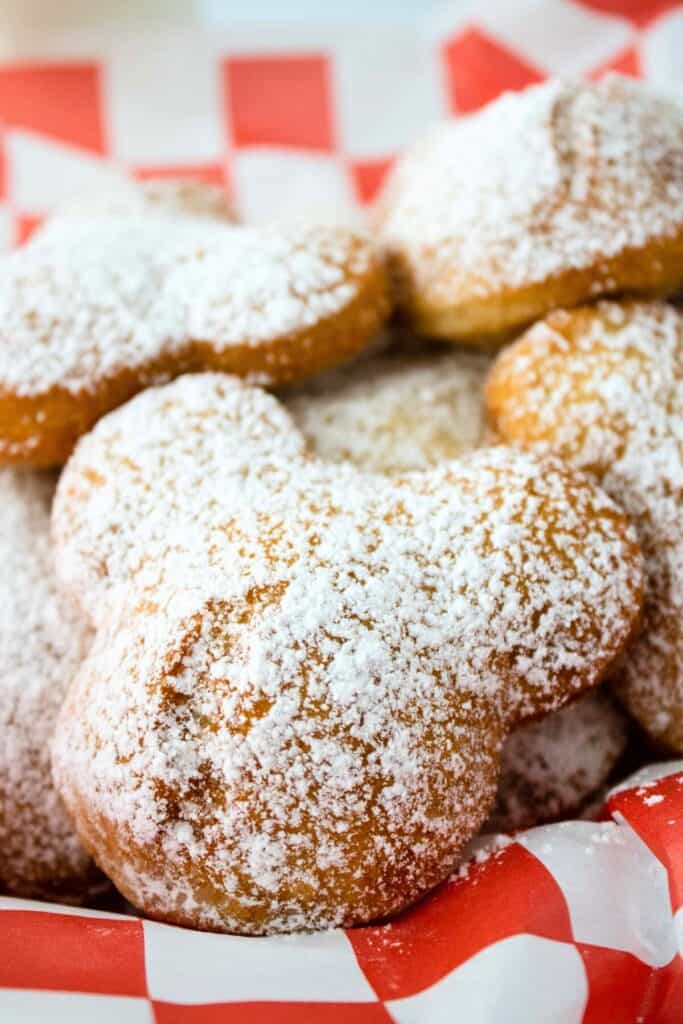 mickey vegan beignet