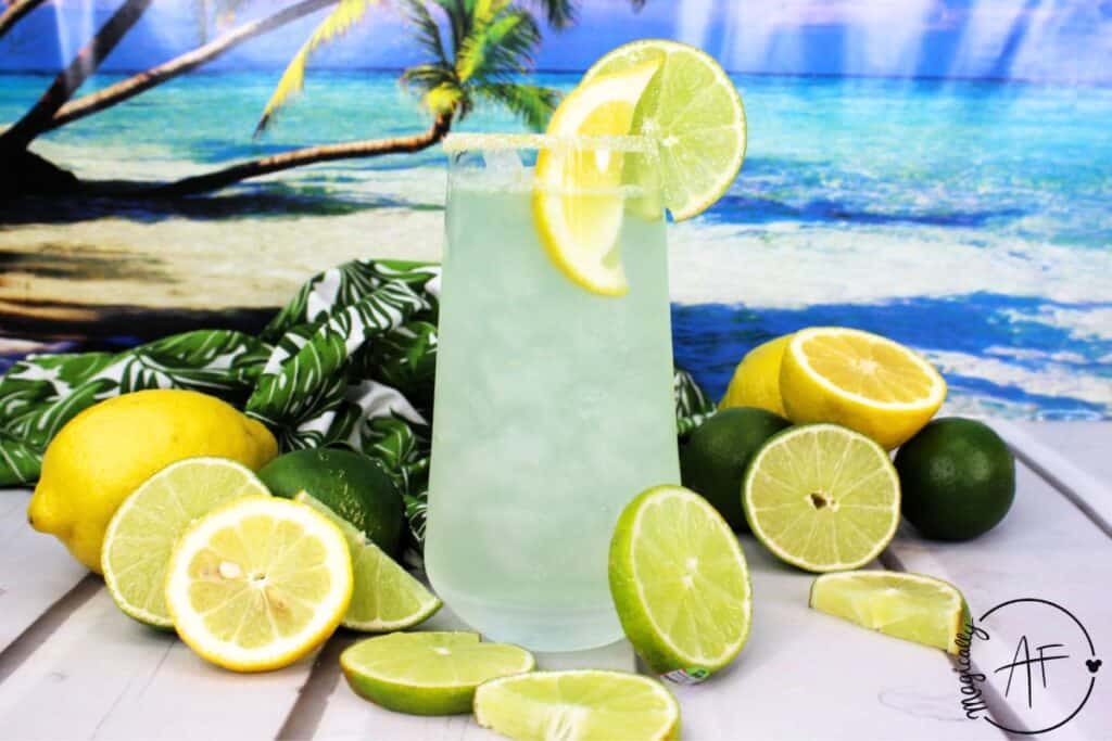 cocktail made with lime juice and triple sec